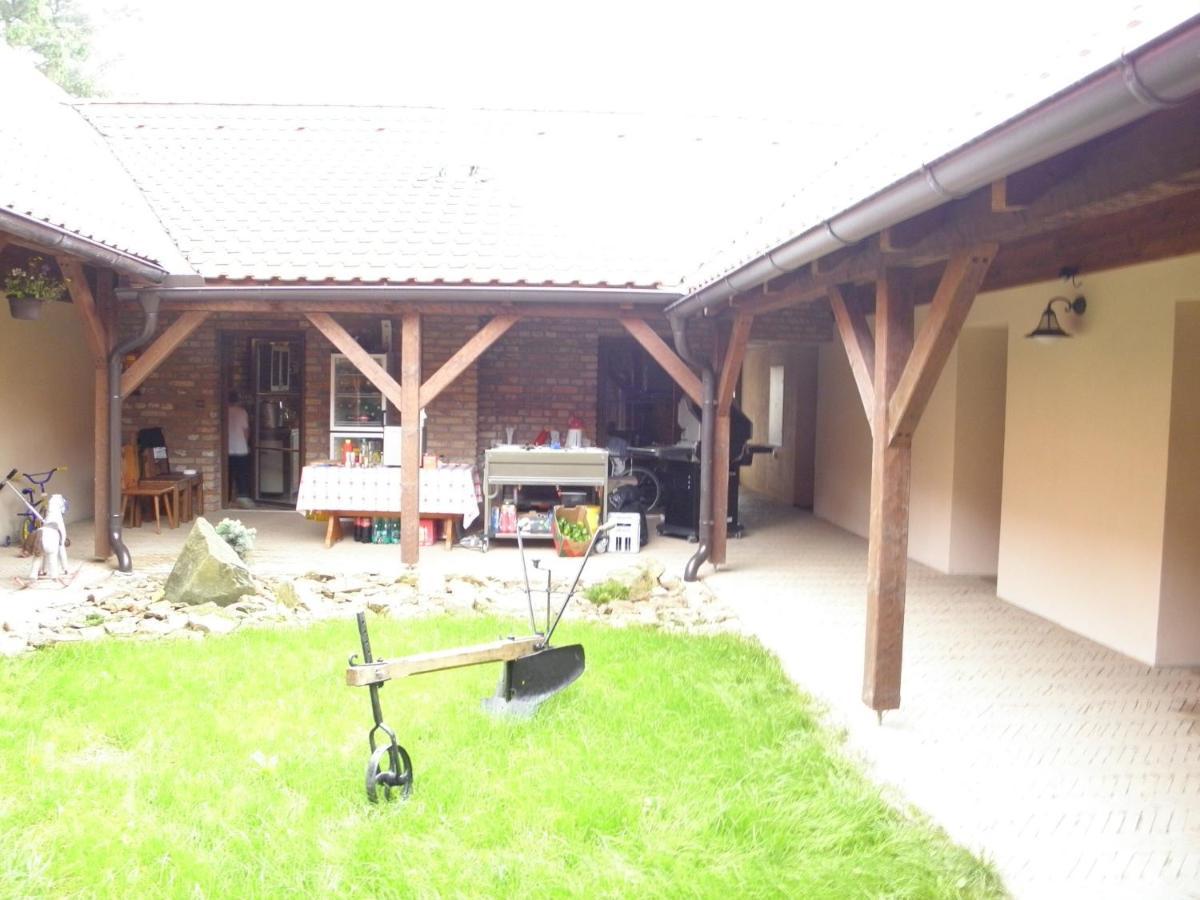 Penzion U Lisky Jarosov nad Nezarkou Dış mekan fotoğraf