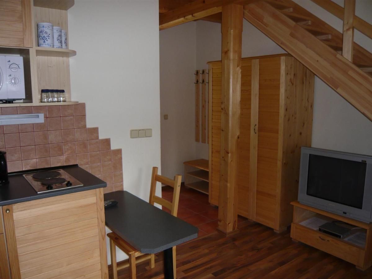Penzion U Lisky Jarosov nad Nezarkou Oda fotoğraf